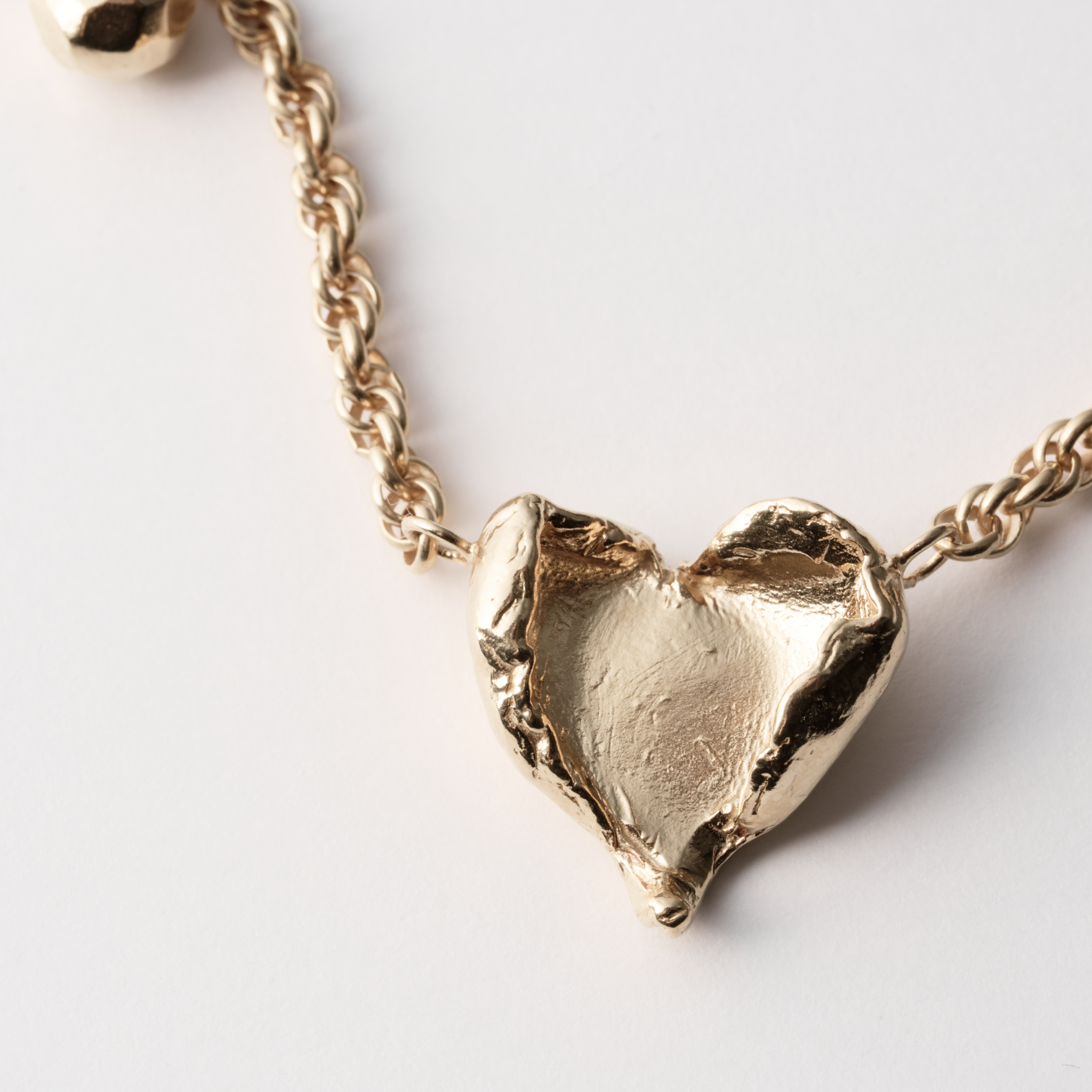 PETAL HEART NECKLACE