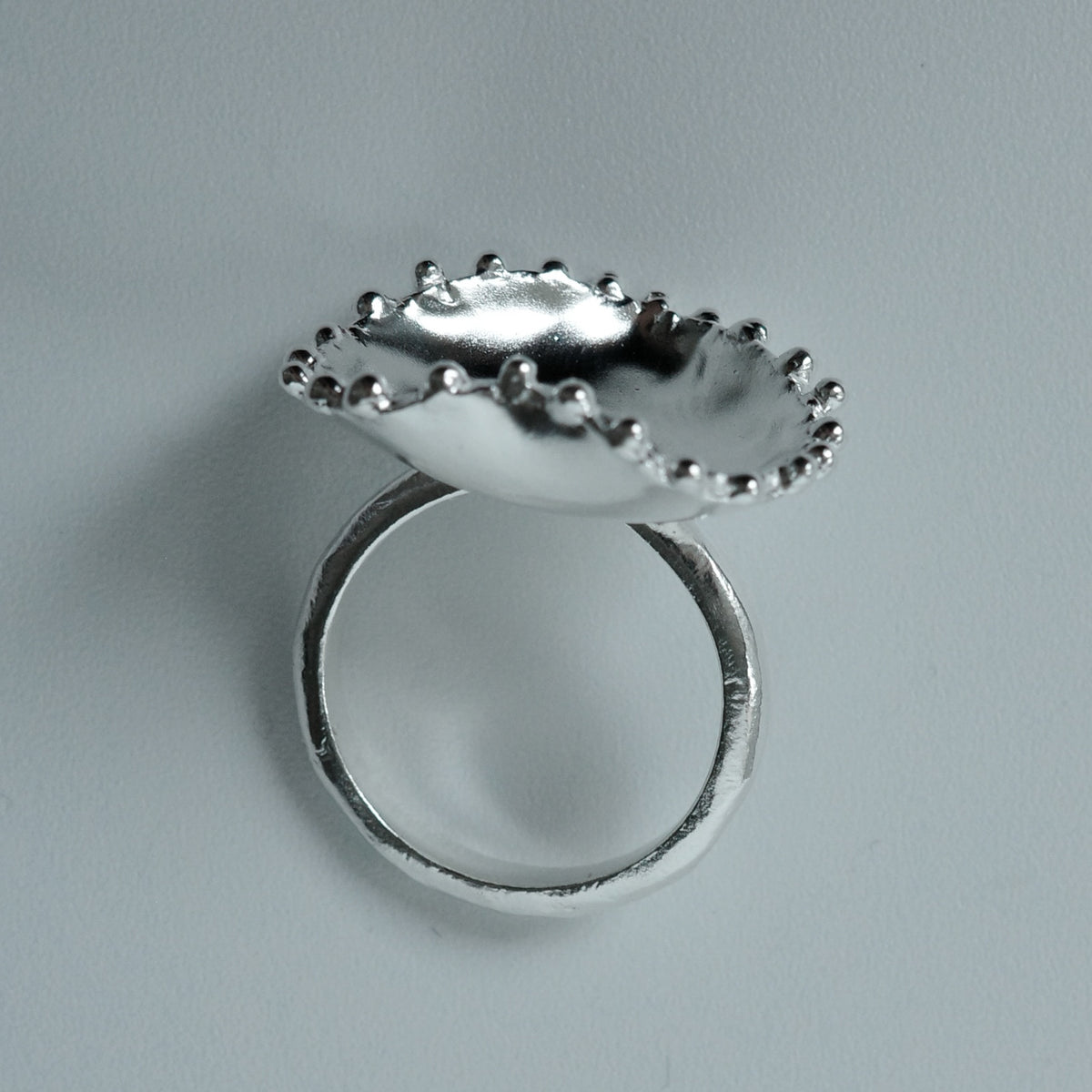 TWISTED RAINDROPS RING