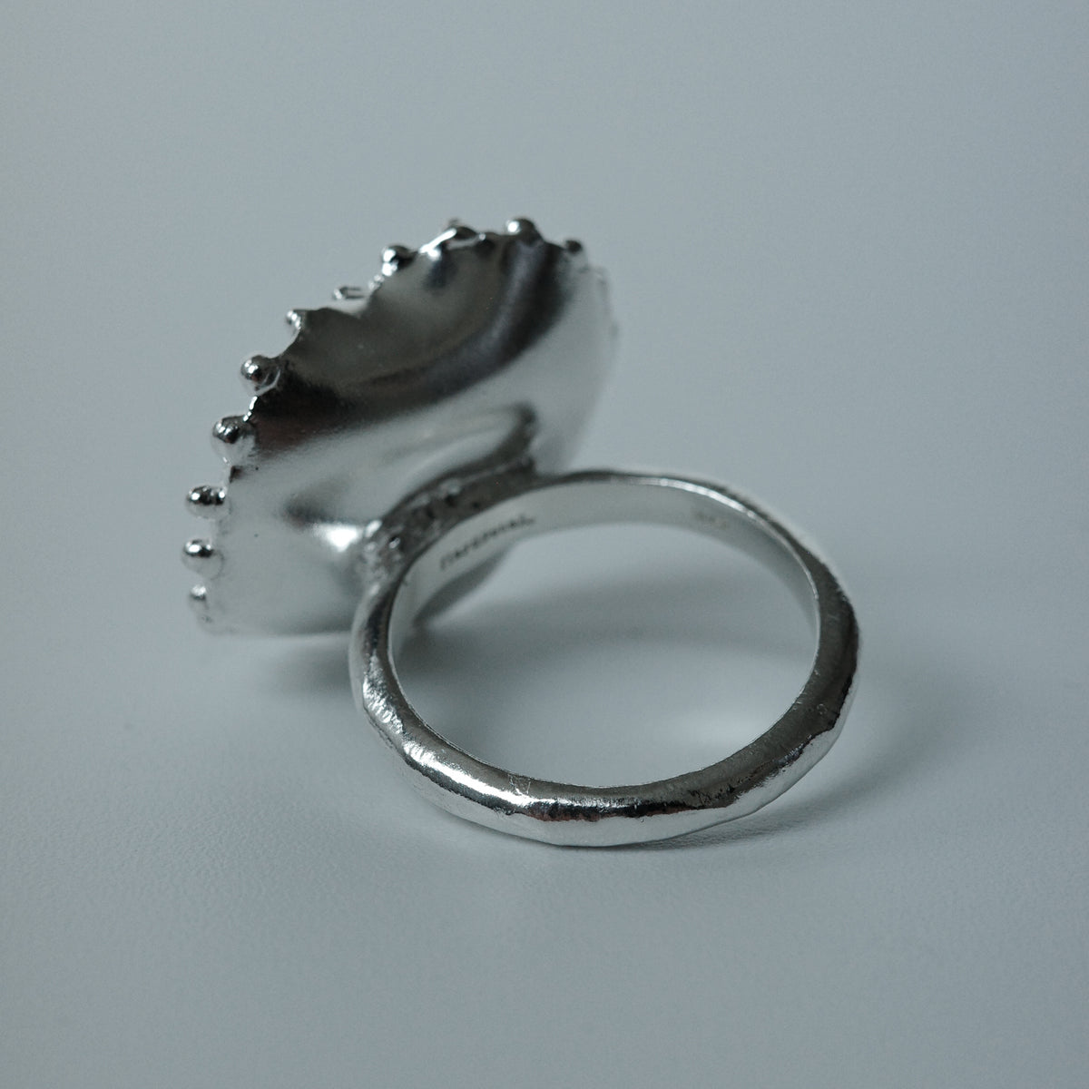 TWISTED RAINDROPS RING