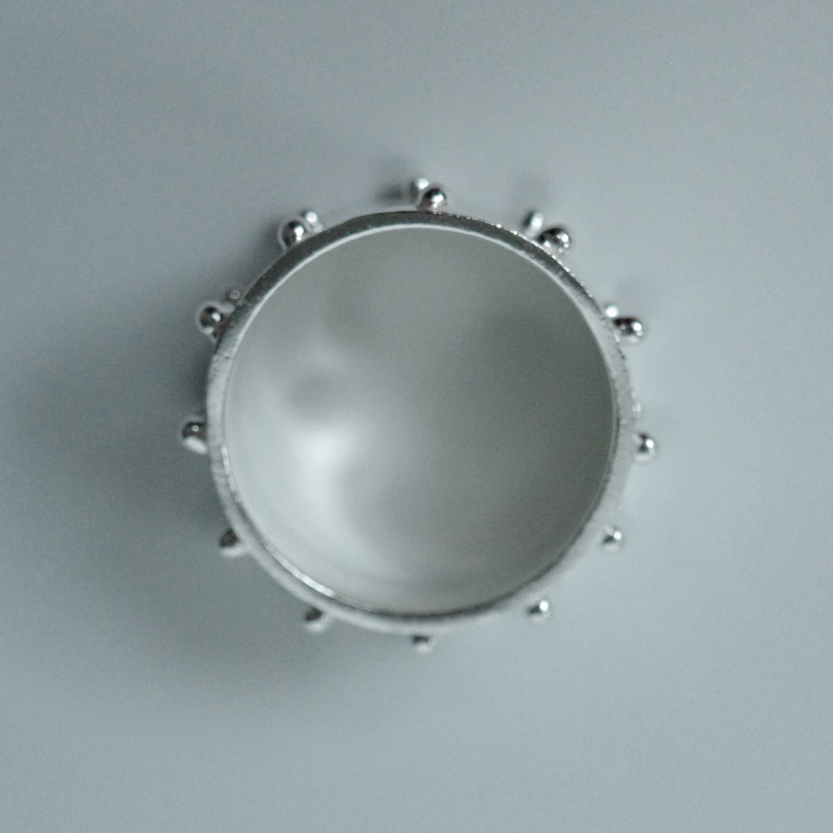 ANGLED CUT RAINDROPS RING