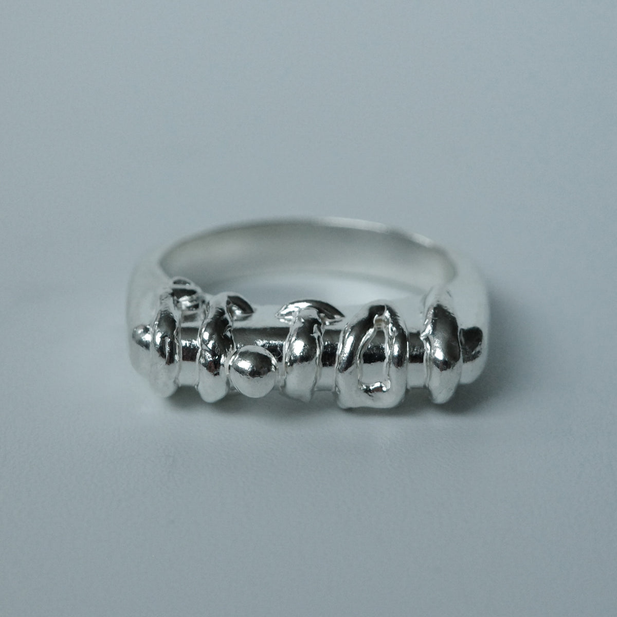 ”petal” BOXY RING